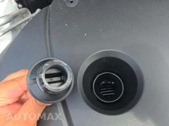 2023 Volvo XC60 Recharge Plug-In Hybrid T8 Plus Bright Theme - miniatura 23