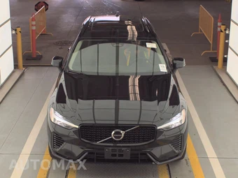 2023 Volvo XC60 Recharge Plug-In Hybrid T8 Plus Dark Theme - miniatura 2
