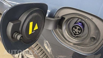 2023 Volvo XC60 Recharge Plug-In Hybrid T8 Ultimate Bright Theme - miniatura 18