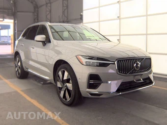 2023 Volvo XC60 Recharge Plug-In Hybrid T8 Ultimate Bright Theme - miniatura 3