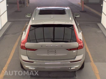 2023 Volvo XC60 Recharge Plug-In Hybrid T8 Ultimate Bright Theme - miniatura 5