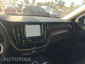 2023 Volvo XC60 Recharge Plug-In Hybrid T8 Ultimate Dark Theme - miniatura 11