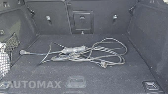 2023 Volvo XC60 Recharge Plug-In Hybrid T8 Ultimate Dark Theme - miniatura 23