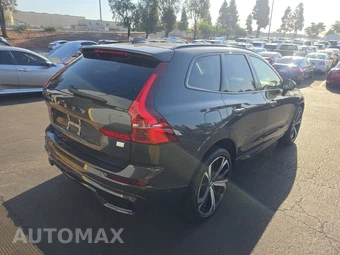 2023 Volvo XC60 Recharge Plug-In Hybrid T8 Ultimate Dark Theme - miniatura 4