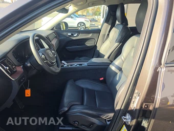 2023 Volvo XC60 Recharge Plug-In Hybrid T8 Ultimate Dark Theme - miniatura 7