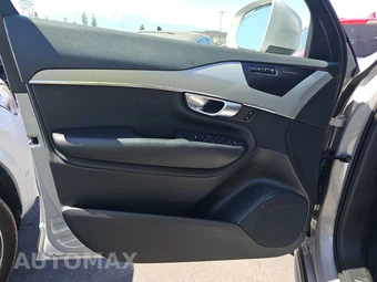 2023 Volvo XC90 B5 Core 7-Passenger – miniatura 9