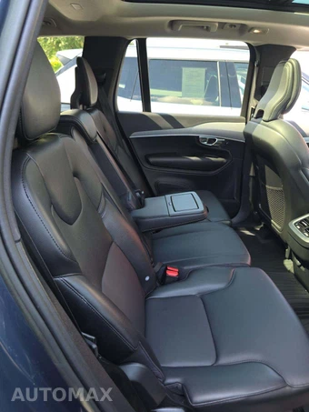 2023 Volvo XC90 B5 Core 7-Passenger – miniatura 17