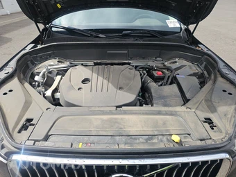 2023 Volvo XC90 B5 Core 7-Passenger - miniatura 16
