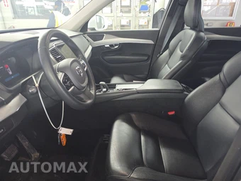 2023 Volvo XC90 B5 Core 7-Passenger – miniatura 7