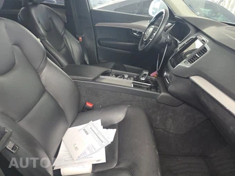2023 Volvo XC90 B5 Core 7-Passenger – miniatura 8