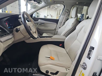 2023 Volvo XC90 B5 Core 7-Passenger – miniatura 7