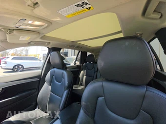 2023 Volvo XC90 B5 Core 7-Passenger – miniatura 21