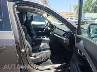 2023 Volvo XC90 B5 Core 7-Passenger – miniatura 8