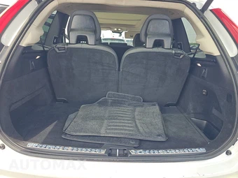2023 Volvo XC90 B5 Plus 7-Passenger – miniatura 17