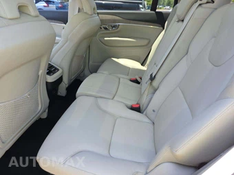 2023 Volvo XC90 B5 Plus 7-Passenger – miniatura 13