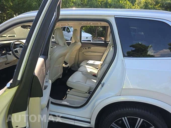 2023 Volvo XC90 B6 Core 7-Passenger – miniatura 10