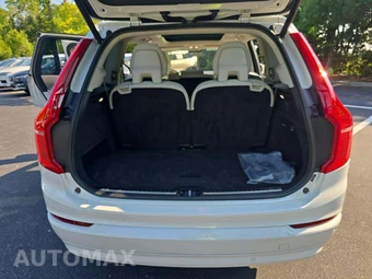 2023 Volvo XC90 B6 Core 7-Passenger – miniatura 12