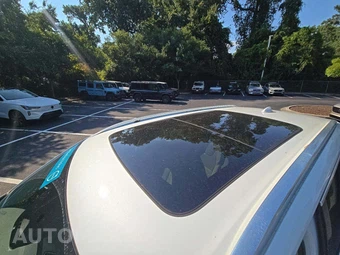2023 Volvo XC90 B6 Core 7-Passenger – miniatura 9