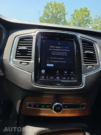 2023 Volvo XC90 B6 Core 7-Passenger – miniatura 10