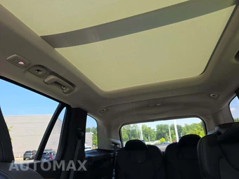 2023 Volvo XC90 B6 Core 7-Passenger – miniatura 11