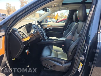 2023 Volvo XC90 B6 Core 7-Passenger – miniatura 7