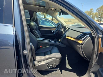 2023 Volvo XC90 B6 Core 7-Passenger – miniatura 8