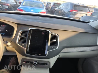 2023 Volvo XC90 B6 Core 7-Passenger – miniatura 11