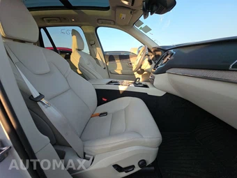 2023 Volvo XC90 B6 Core 7-Passenger – miniatura 8