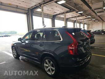 2023 Volvo XC90 B6 Core 7-Passenger – miniatura 6