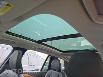 2023 Volvo XC90 B6 Plus 6-Passenger – miniatura 11
