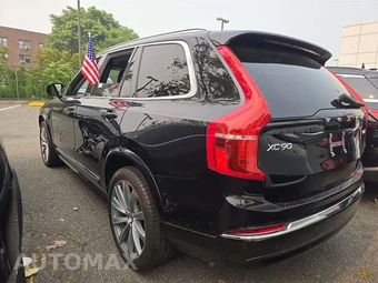 2023 Volvo XC90 B6 Plus 6-Passenger – miniatura 2