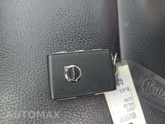 2023 Volvo XC90 B6 Plus 6-Passenger – miniatura 8