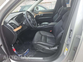 2023 Volvo XC90 B6 Plus 6-Passenger – miniatura 6