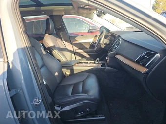 2023 Volvo XC90 B6 Plus 6-Passenger – miniatura 8