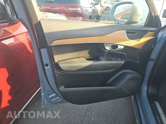 2023 Volvo XC90 B6 Plus 6-Passenger – miniatura 9