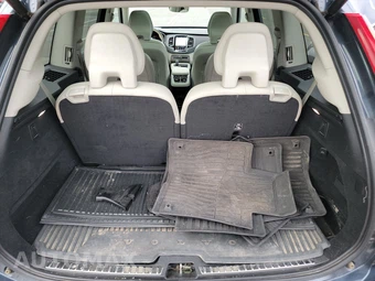 2023 Volvo XC90 B6 Plus 6-Passenger - miniatura 17