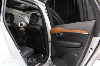 2023 Volvo XC90 B6 Plus 7-Passenger – miniatura 44