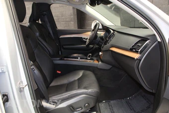 2023 Volvo XC90 B6 Plus 7-Passenger – miniatura 50