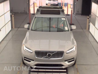 2023 Volvo XC90 B6 Plus 7-Passenger - miniatura 2