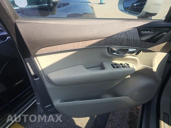 2023 Volvo XC90 B6 Plus 7-Passenger - miniatura 9