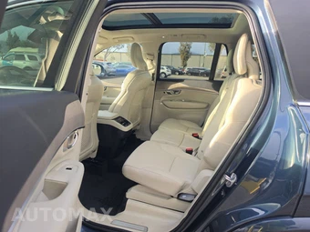 2023 Volvo XC90 B6 Plus 7-Passenger – miniatura 13