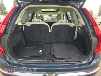 2023 Volvo XC90 B6 Plus 7-Passenger – miniatura 17
