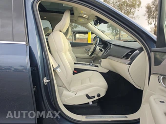 2023 Volvo XC90 B6 Plus 7-Passenger – miniatura 8