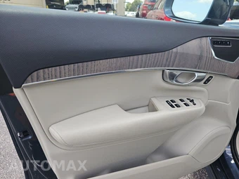 2023 Volvo XC90 B6 Plus 7-Passenger – miniatura 9