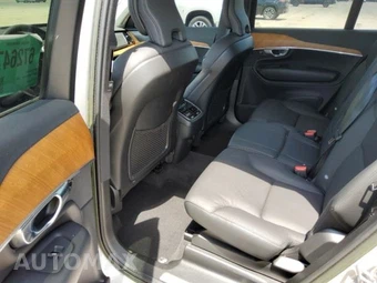 2023 Volvo XC90 B6 Plus 7-Passenger – miniatura 6