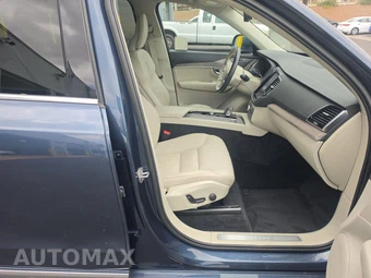 2023 Volvo XC90 B6 Plus 7-Passenger – miniatura 8