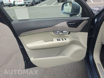 2023 Volvo XC90 B6 Plus 7-Passenger – miniatura 9