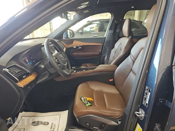 2023 Volvo XC90 B6 Plus 7-Passenger - miniatura 7