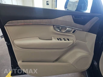 2023 Volvo XC90 B6 Plus 7-Passenger – miniatura 9