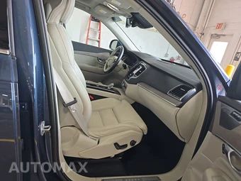 2023 Volvo XC90 B6 Ultimate 6-Passenger - miniatura 8